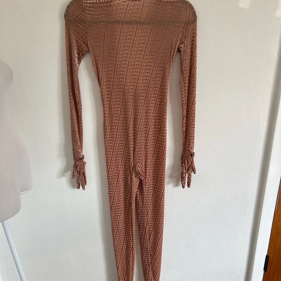 Skims Stirrup Velvet Catsuit, size S - Picture 8 of 8